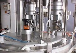 Machine de capsulage de pompe liquide de déclencheur de désinfection de soins à domicile