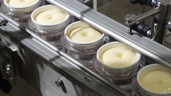 équipement 380V remplissant cosmétique permutable conduit électrique