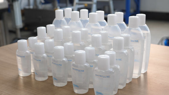 Chaîne de production de capsulage remplissante cosmétique pour le remplissage de la crème de l'eau