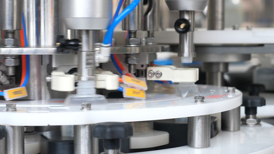 Couverture intérieure de toner et couverture extérieure tout en une rotation de presse à grande vitesse de machine