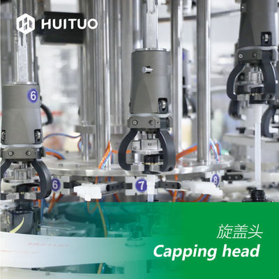 Machine de capsulage de bouteille de conteneur de jet de distributeur servo en plastique automatique de pompe